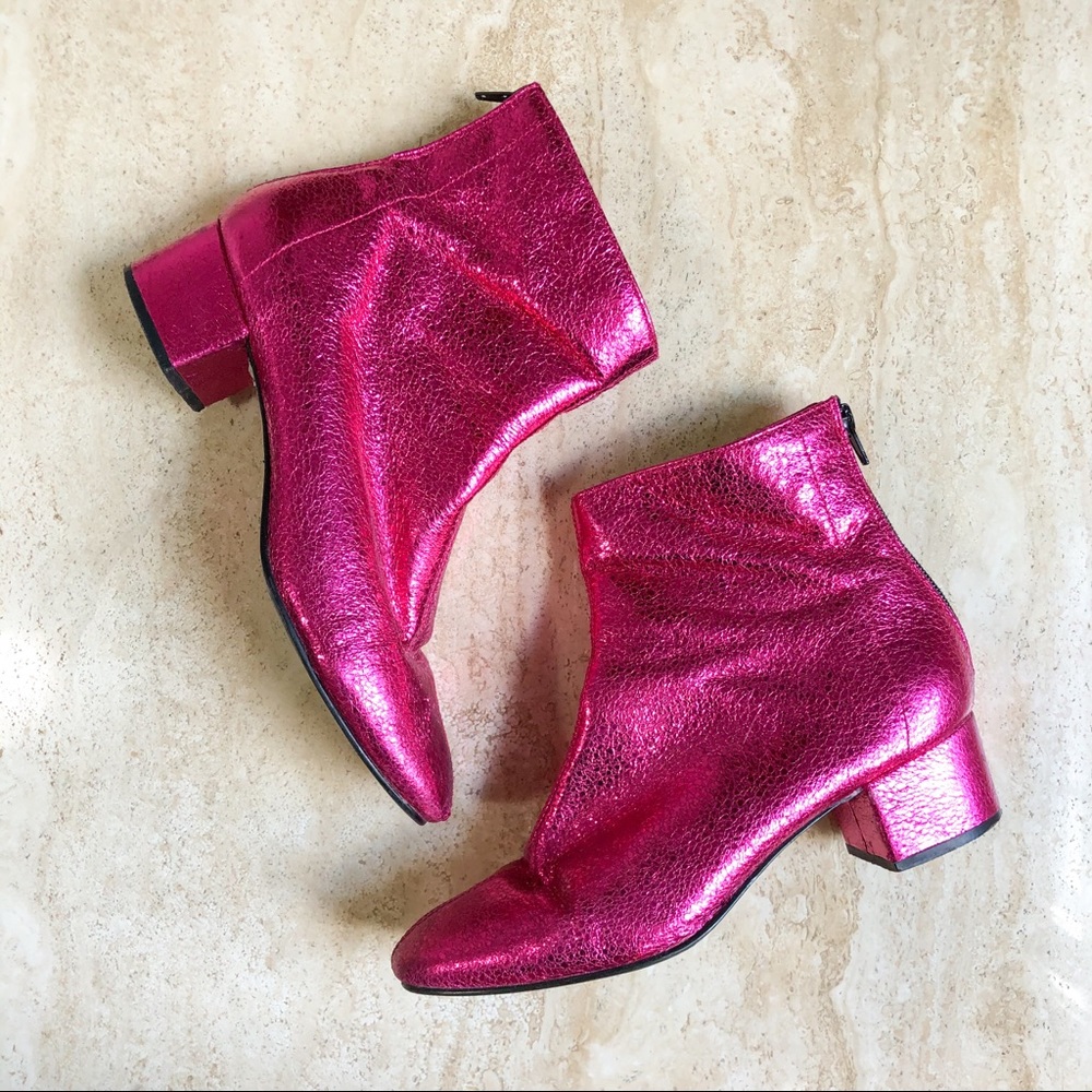 ❗️SOLD❗️Topshop Pink Metallic Mod Boots